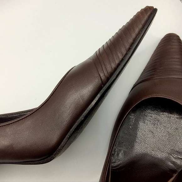 Bottega Veneta Vintage Stiletto Pumps - EUC - Picture 14 of 16
